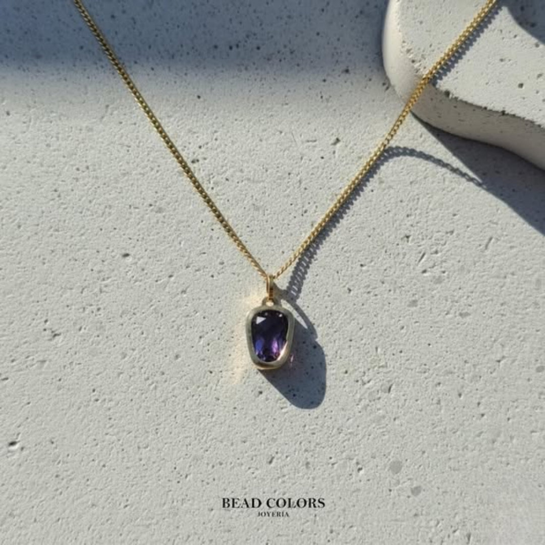 DIJE AMATISTA NATURAL ORO 10K