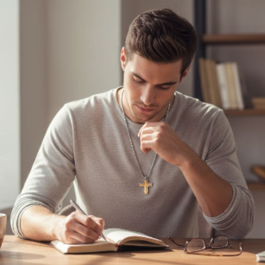 GARGANTILLA CRUZ ACERO