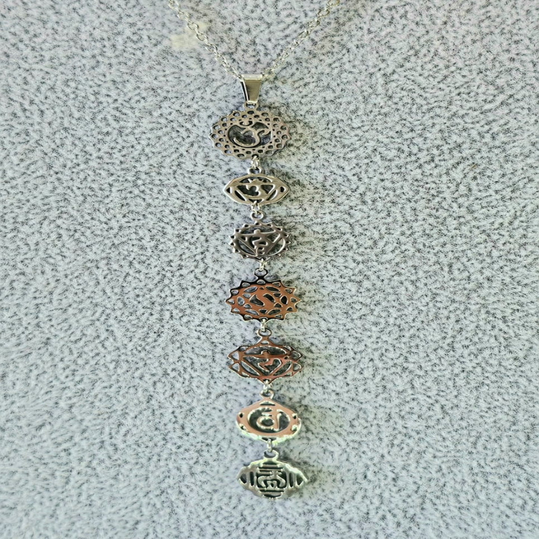 CORBATERO CHAKRAS PLATEADO