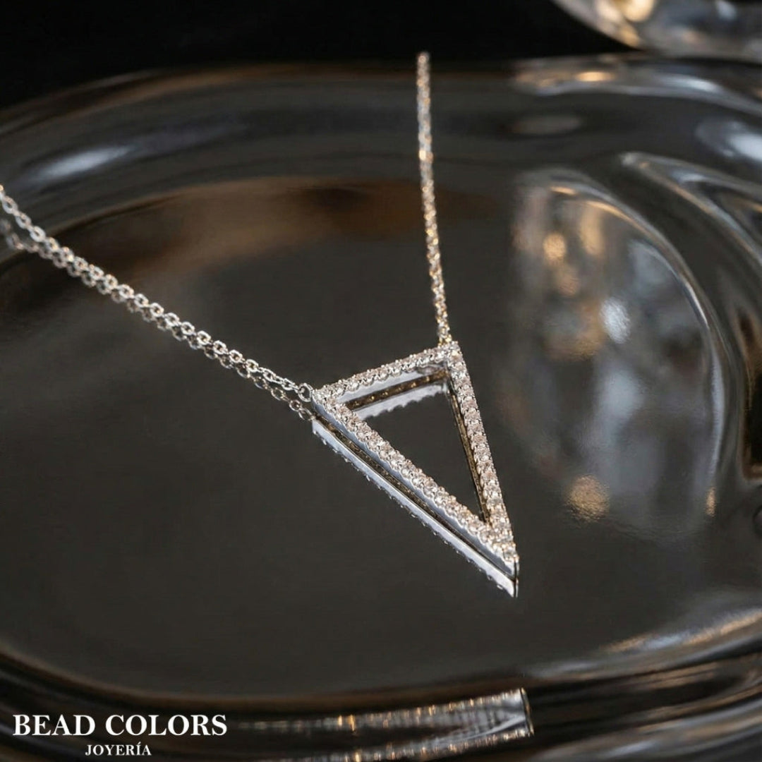GARGANTILLA TRIANGULO PLATA .925