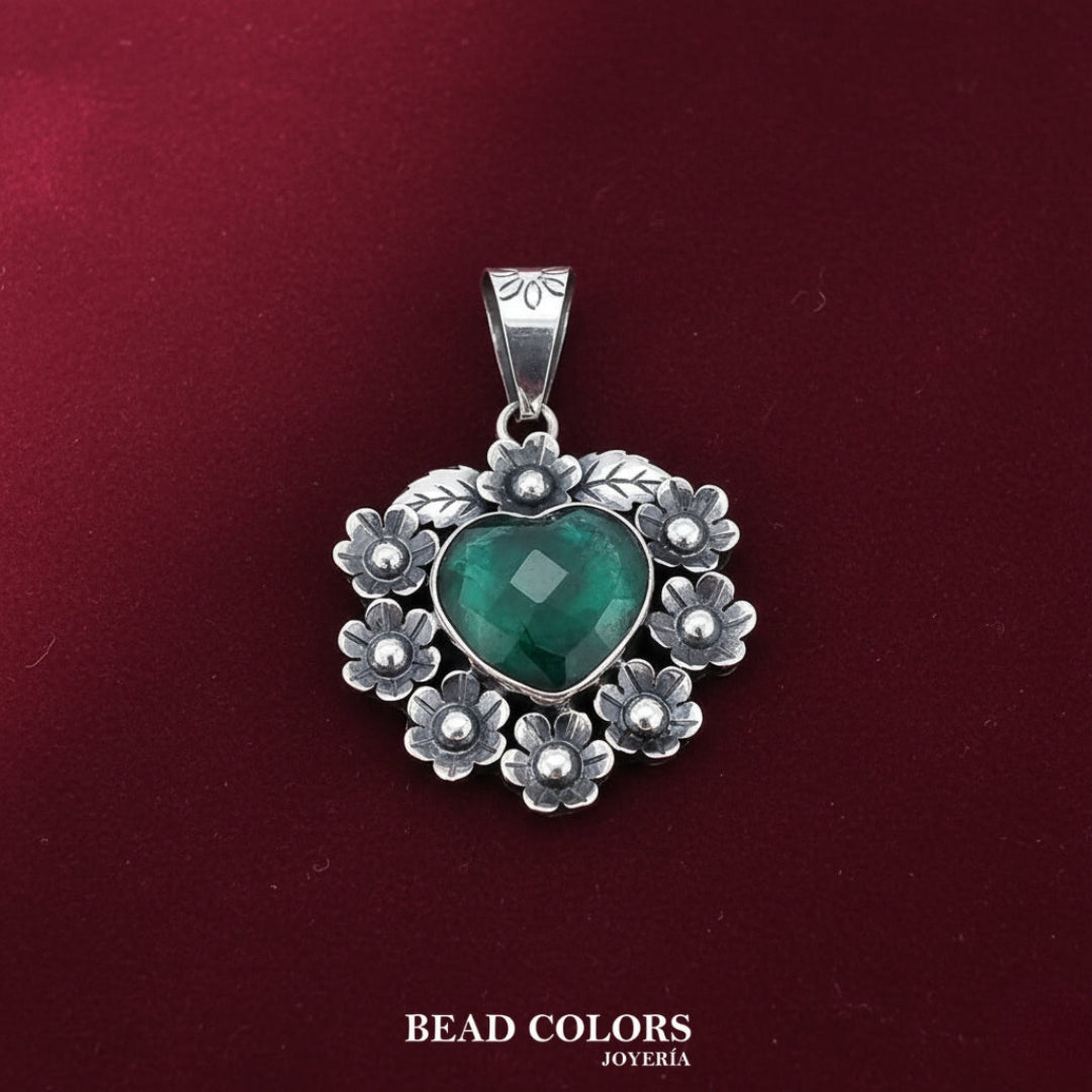 DIJE CORAZON/RAIZ DE ESMERALDA PLATA .925