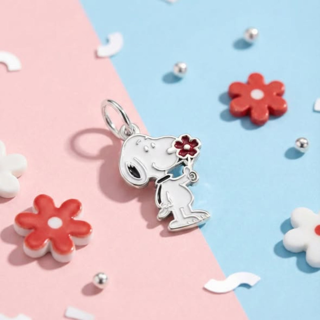 DIJE SNOOPY ESMALTADO PLATA .925